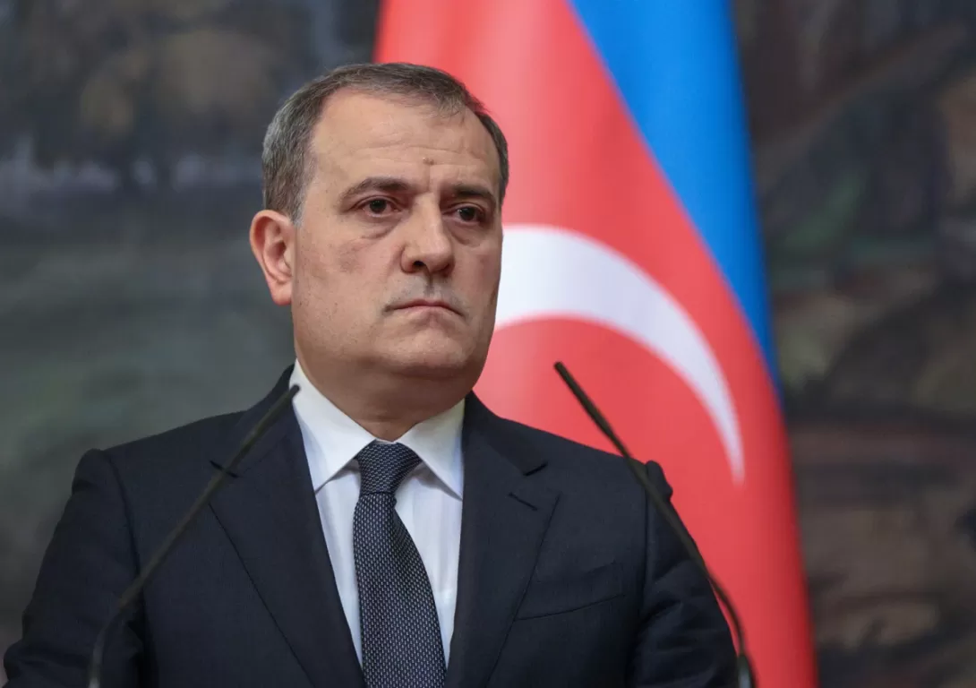 Глава МИД Азербайджана заявил о мире де-факто и торговых связях с Арменией