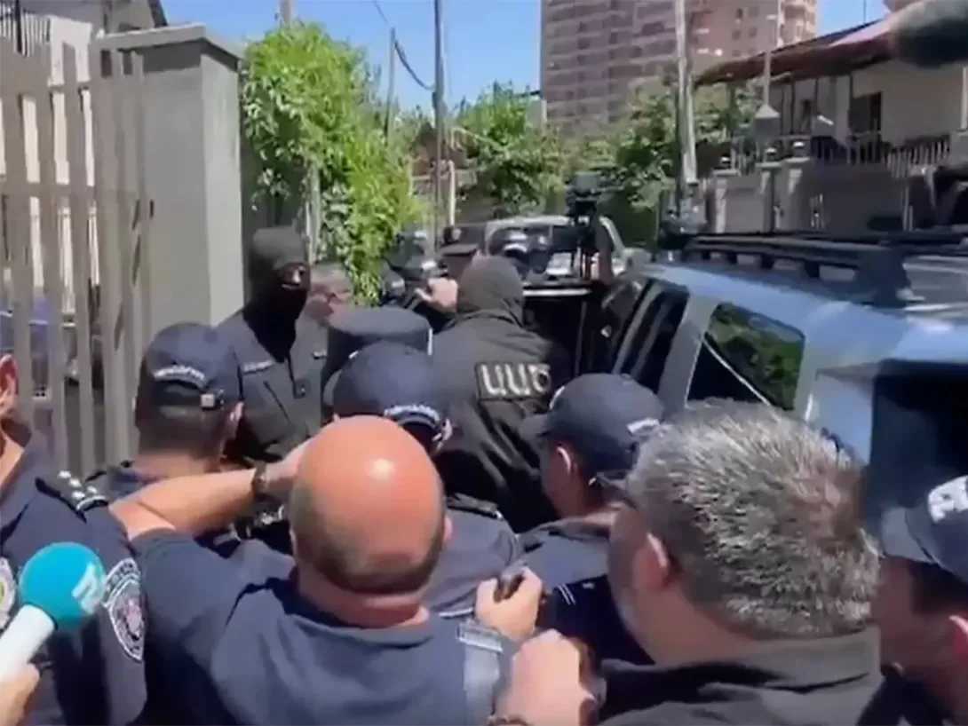В Степанаване перед выборами задержали 14 сторонников «Сильной Армении»