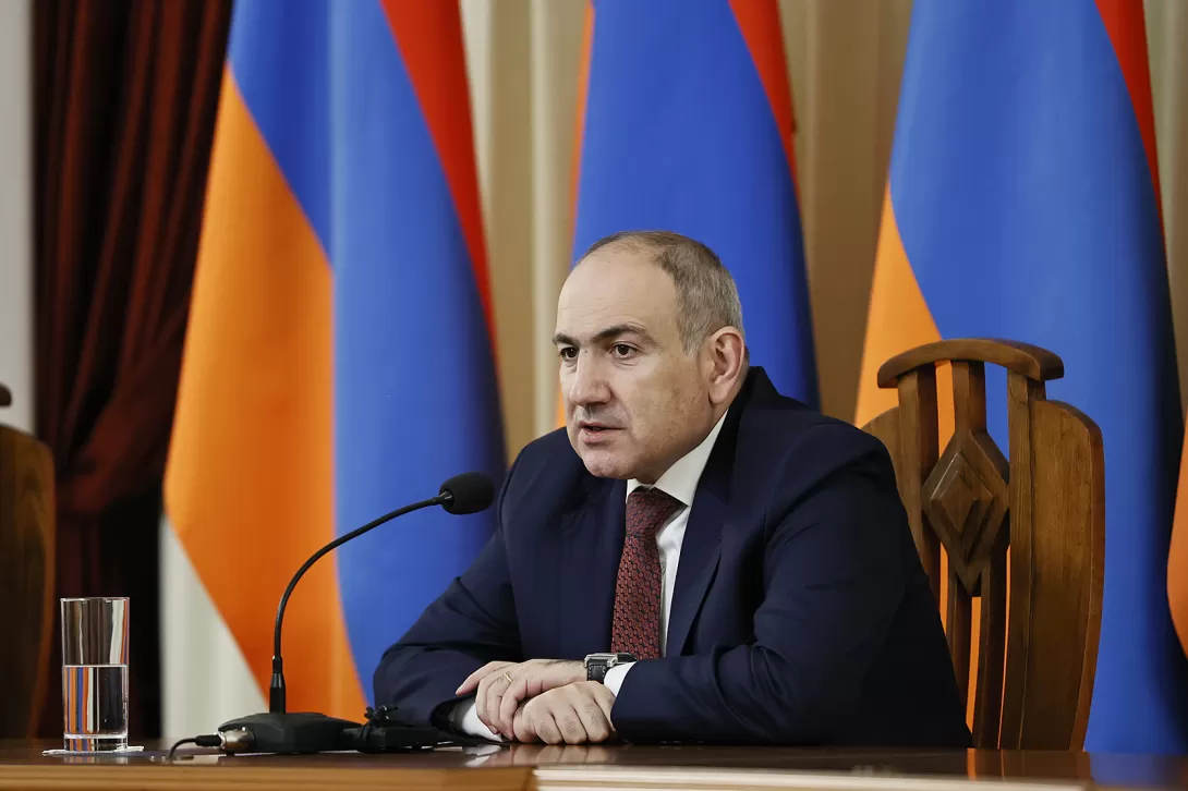 Пашинян 18 октября предложил Совбезу Армении обсудить карабахское урегулирование